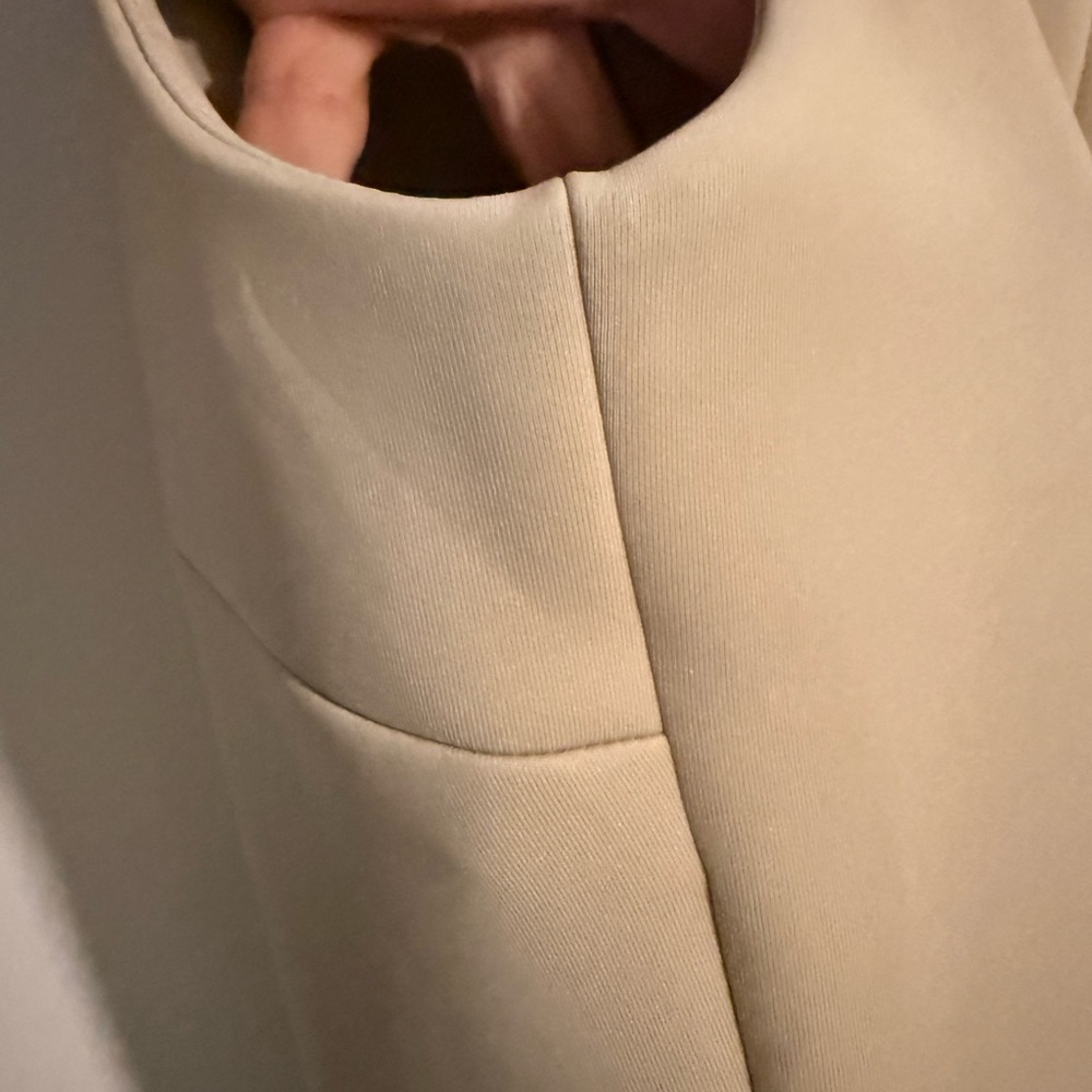 Tommy Hilfiger Beige/ tan Dress with White Accents - Picture 8 of 10